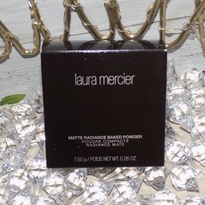 LAURA MERCIER MATTE RADIANCE BAKED POWDER